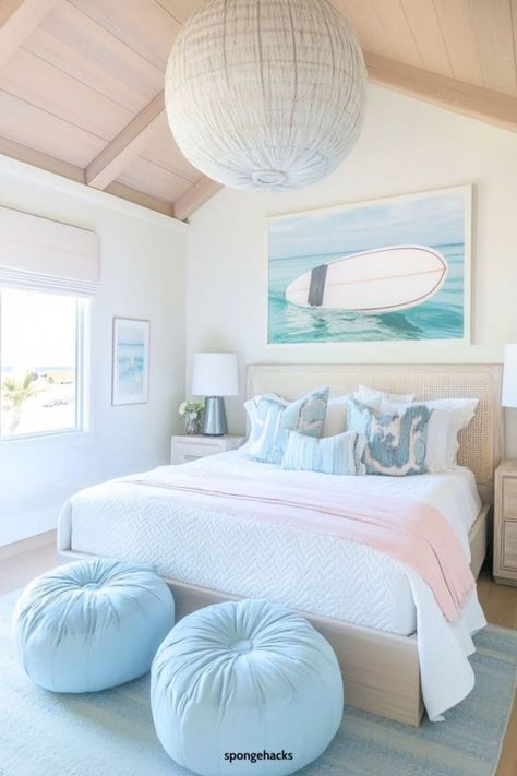 I’ve been dreaming of creating the perfect coastal bedroom, and I can’t wait to share some of the best ideas I’ve found! If you’re into that relaxed, beachy vibe like me, you’ll love these coastal decorating tips. Think soft, sandy hues that remind you of a day at the beach, mixed with crisp whites and […] Seashell Theme Bedroom, Chic Beach Bedroom, Beige And Turquoise Bedroom, Pastel Beach Bedroom, White Beach Bedroom Ideas, Beach Bed Ideas, Beach Style Room Bedrooms, Beach Aesthetic Bedrooms, Beach Rooms Teenage