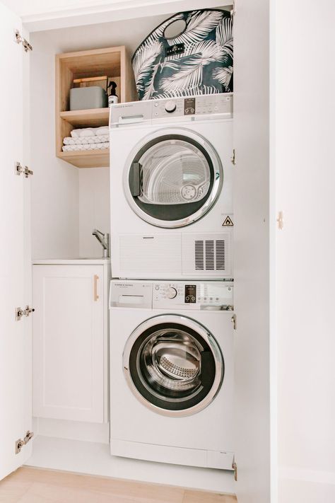 Euro Laundry, European Laundry, Laundry Inspiration, Laundry Cupboard, Utility Space, Tiny Laundry, Laundry Nook, Utility Cupboard, Subway Tiles Bathroom