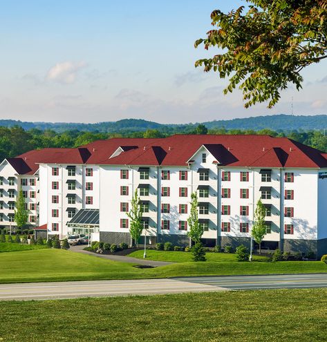 The Suites at Hershey Resort - Hershey, Pennsylvania | Bluegreen Vacations Bluegreen Vacations, Hershey Pennsylvania, Camping Resort, 360 Virtual Tour, Indoor Outdoor Pool, Green Pasture, Outdoor Activities For Kids, Indoor Swimming, Indoor Swimming Pools