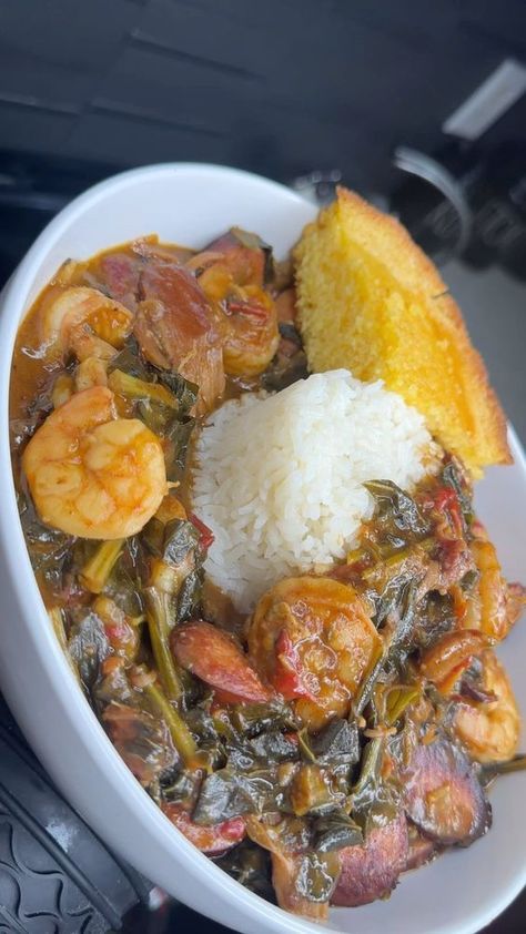 #follow #foodie #foodporn #food #dinner #lunch #blogging #blogger #blog Gumbo Greens, Crab And Shrimp Recipe, Spicy Cabbage, Food Feast, Big Appetite, Gumbo Recipe, Soul Food Dinner, Cajun Shrimp, Food Babe