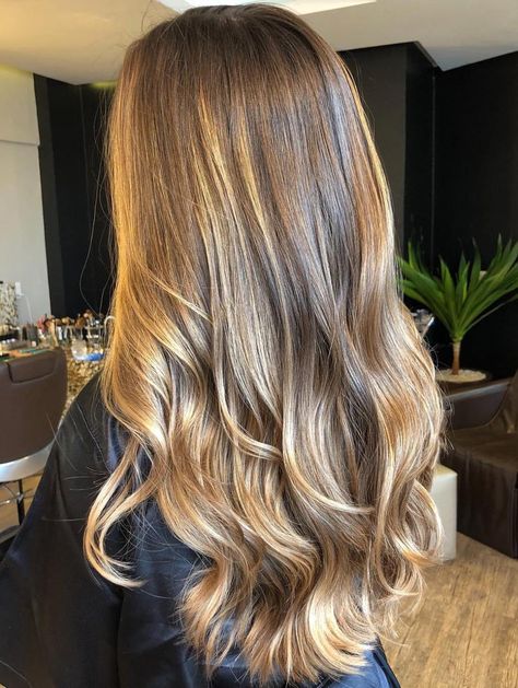 Well-Blended Sunny Bronde Balayage Blonde Honey Hair, Brown Hair Underneath, Medium Balayage, Aesthetic Balayage, Medium Aesthetic, Light Brown Hair With Highlights, Aesthetic Honey, Balayage Medium, Light Balayage