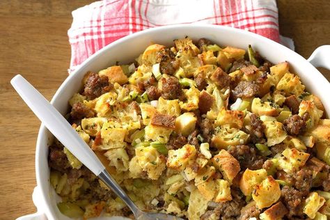 35 Timeless Family Recipes Apple Stuffing, Sausage Stuffing Recipe, Cornbread Dressing, Grandmas Recipes, Stuffing Recipes, Fall Food, How To Cook Sausage, King Arthur, Dressing Recipe