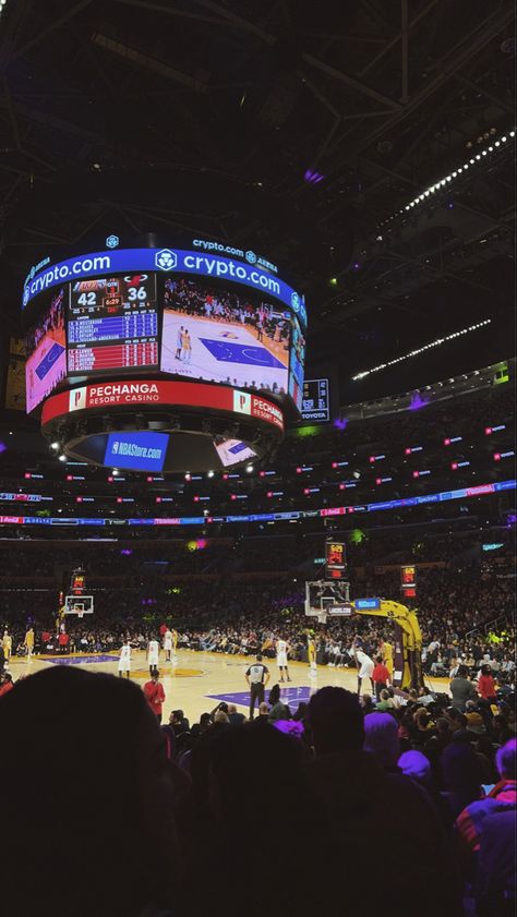 Lakers game nba Lakers Game Aesthetic, Nba Game Aesthetic, Lakers Stadium, Nba Stadium, Nba Theme, Nba Background, Nba Aesthetic, Nba Arenas, Nba Pics