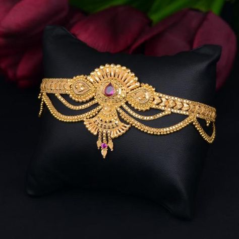 jewellery | gold | armlet_bajubandh Armlet Gold Indian Bridal, Bajubandh Design Gold Simple, Gold Kandora Designs, Gold Armlet Designs, Bajubandh Design Gold, Armlet Designs, Vanki Designs Jewellery, Armlet Gold, Gold Jewellery Collection