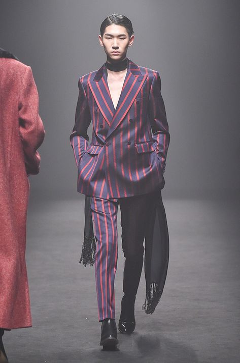 Korean Fashion Outfits, Seoul Fashion Week, Seoul Fashion, Male Fashion Trends, Androgynous Fashion, Korean Fashion Trends, Mens Winter Fashion, Vogue Fashion, Fashion Show Collection