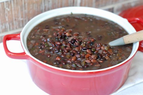 Recipes from Costa Rica - Costa Rican Food Recipess - Recipes from Costa Rica Costa Rican Black Bean Soup, Costa Rica Black Beans, Costa Rican Black Beans, Nicoya Costa Rica Recipes, Costa Rican Recipes, Costa Rican Food, Dried Black Beans, Latin American Food, Black Bean Recipes