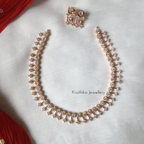 Gold With Stones Necklace, Women Gold Necklace Set, White Stones Necklace Gold, Cz Gold Necklace, Simple Stone Necklace Gold Indian, White Stone Necklace Set, Rose Gold Necklace Set Indian, White Stones Necklace Indian, White Stone Necklace Designs