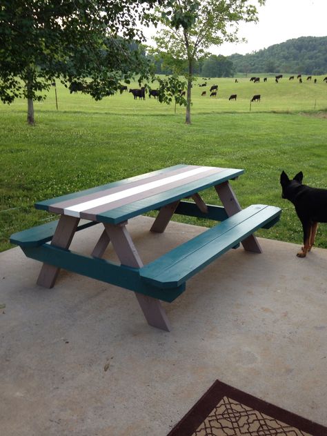 Diy Painted Picnic Table, Painted Picnic Table Ideas, Barbeque Table, Painted Patio Table, Library Bus, Painted Picnic Tables, Picnic Table Makeover, Kids Backyard Playground, Wooden Picnic Tables