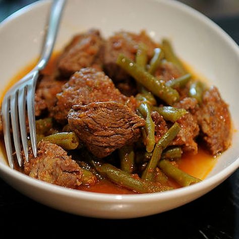 Beef With Green Beans, Chaldean Recipe, Syrian Food, Middle East Recipes, Kitchen Smells, Bean Stew, Indian Dessert Recipes, Moroccan Food, Persian Food