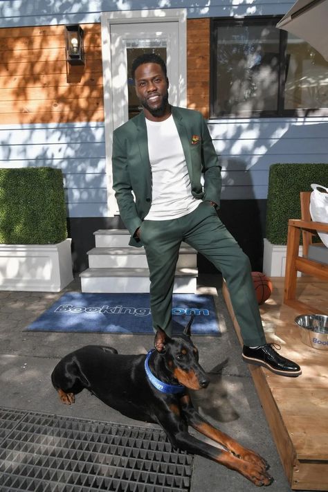 Kevin Hart Style, Kevin Hart Fashion, Hart House, Gentleman Fashion, Summer Wedding Attire, Wall Pics, Blazer Outfits Men, Mens Business Casual Outfits, Black Suit Men