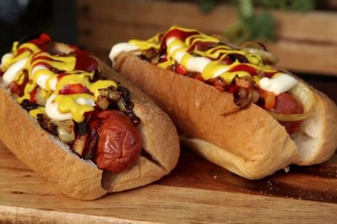 Grilling Hot Dogs, Hot Dogs Recipes, La Style, Hot Dog Recipes, Catering Food, Hash Browns, Dog Recipes, Camping Food, Tasty Recipes