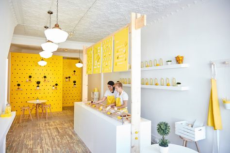 The Lemonade Stand on Behance Lemonade Restaurant, Food Stand Design, Ice Shop, Leo Burnett, Brand Elements, Sushi Design, Create Brand, Strategic Thinking, Coffee Stands