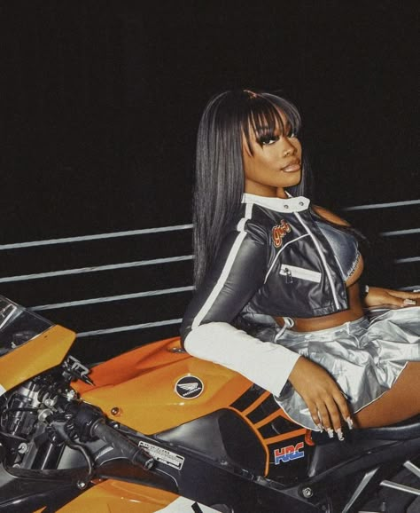 Motorcycle Photoshoot Women Black, Motorcycle Photoshoot Black Women, Biker Theme Party Outfit, Car Photoshoot Poses, Rockstar Photoshoot Black Women, Race Car Outfits For Women, Creative Outdoor Photoshoot Ideas, Race Car Photoshoot, Motorcycle Photoshoot Women