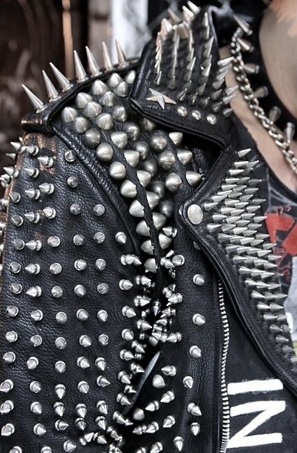 Search Punk and Rock images on Designspiration Spiked Leather Jacket, Punk Culture, Scene Girl, Studs And Spikes, Diesel Punk, Rocker Girl, Battle Jacket, Punk Aesthetic, Punk Rocker