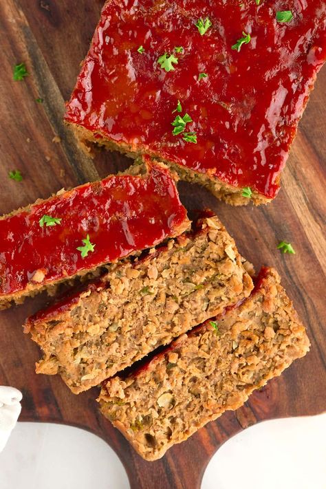 Mushroom Loaf, Vegan Meatloaf Recipe, Meatless Meatloaf, Tacos Vegan, Vegan Meatloaf, Lentil Loaf, Vegan Holiday, Maple Glaze, Meatloaf Recipes