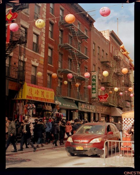 nat meier 🏳️‍🌈 on Instagram: “chinatown on cinestill 50d ‼️ experimenting and learning about exposure levels and light on medium format! camera shake came into play here,…” Lancaster Central Market, Singapore Chinatown Photography, China Town Singapore Photography, Chinatown Film, Study Abroad, Travel Photos, Storytelling, Europe Travel, Travel Photography