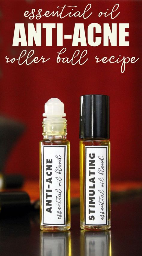 This amazing natural essential oil anti-acne roller ball recipe is perfect for spot treating acne. Formulated with black cumin seed oil in addition to an anti-acne blend of essential oils, it also targets inflammation to reduce swelling and promotes skin Black Cumin Seed Oil, Black Cumin Seed, Natural Skincare Recipes, Treating Acne, Lotion For Oily Skin, Black Cumin, Natural Beauty Recipes, Natural Acne Remedies, Skin Regeneration