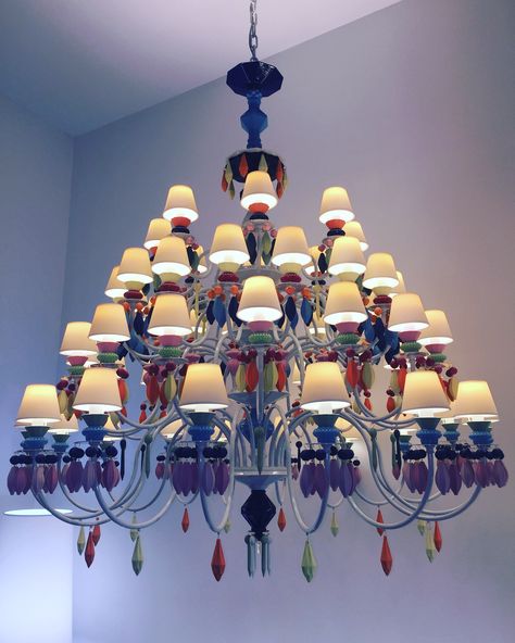 Lladro's  beauty of the night chandelier. Colorful Chandelier, Luxury Homes, Home Accessories, Living Spaces, Dream House, Ceiling Lights, Lighting, Beauty, Color