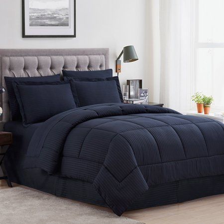 Black Bed Sheets, Cama Queen Size, King Size Comforter Sets, Black Comforter, Blue Comforter Sets, King Size Comforters, Striped Bedding, Comforter Bed, Cama Queen