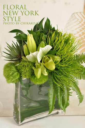 Fresh Flower Arrangement, Green And White Flowers, Contemporary Flower Arrangements, Modern Floral Arrangements, Green Centerpieces, Corporate Flowers, Flowers And Greenery, Modern Flower Arrangements, Flowers Arrangements