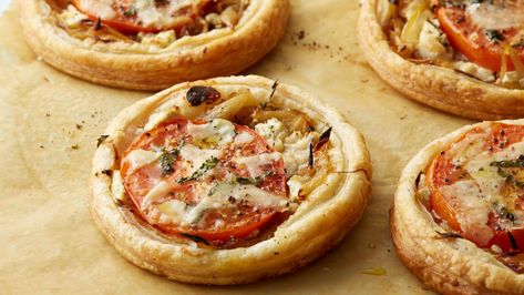 Tomato and Goat Cheese Tarts Recipe | Ina Garten | Food Network Goat Cheese And Prosciutto, Goat Cheese Tarts, Tomato And Goat Cheese, Tomato Goat Cheese, Goat Cheese Tart, Thanksgiving Appetizer Recipes, Cheese Tart, Fingerfood Party, Ina Garten Recipes