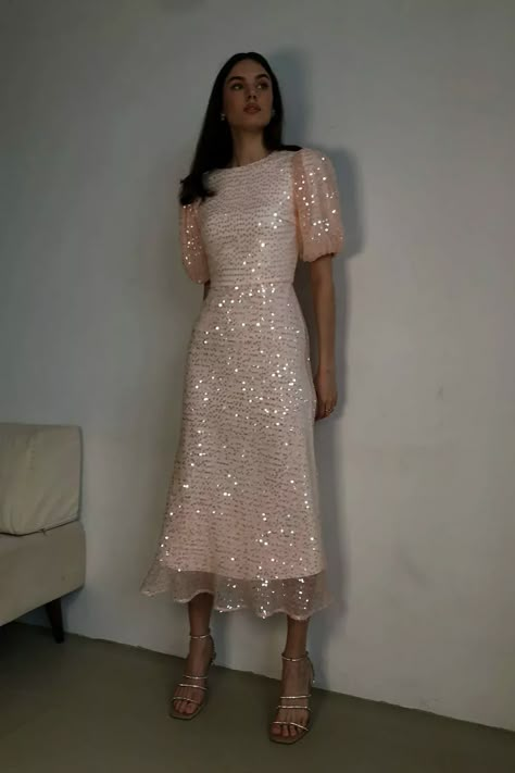 Dress With Puffy Sleeves, Puff Sleeve Midi Dress, Sequin Midi Dress, Fabric Swatch, A Line Prom Dresses, Product Display, Looks Chic, Puffy Sleeves, Sleeve Midi Dress