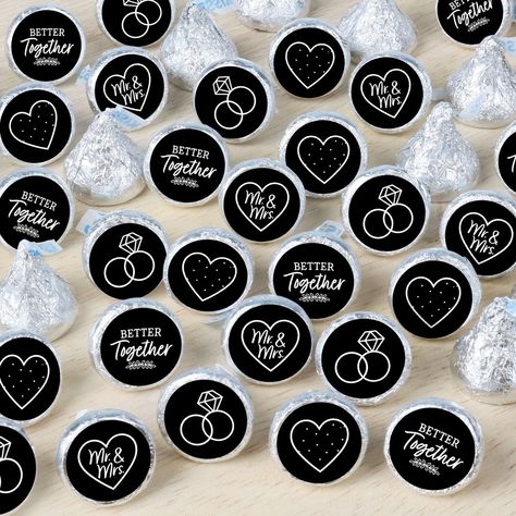 Mr. and Mrs. - Black and White Small Round Candy Sticker Favors includes 3 sheets of 108 stickers per sheet for a total of 324 stickers - perfect for styling your Wedding or Bridal Shower candy favors. Measuring to .75 in, these round candy labels will fit a variety of small candies with a flat, round bottom like wrapped chocolate or peppermints. Candy not included. Tiny Surprise: Mini yet ornate, the Mr. and Mrs. - Black and White round candy stickers make excellent little accents on all your b Black And White Wedding Favors, Engagement Party Cookies Black And White, Black And White Party Favors, Black And White Wedding Treats, Bridal Shower Cookies Black And White, Oreo Cookie Wedding Favors, Black And White Bridal Party, Black And White Engagement Party, White Bridal Shower Theme