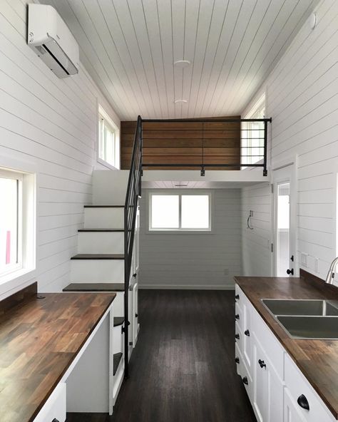 American Tiny House on Instagram: “I really like the way it all came together...” Backyard Cabin, Tiny House Loft, Lake Cottage, Camper Living, Tiny Cabin, Shed Homes, Cabin Life, Easy Home Decor, Tiny House On Wheels