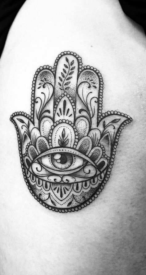 Hamsa Tattoo Meaning, Hasma Tattoo, Small Hamsa Tattoo, Hand With Eye, Fatima Hand Tattoo, Tattoo Main, Hamsa Tattoo Design, Hamsa Hand Tattoo, Targaryen Tattoo