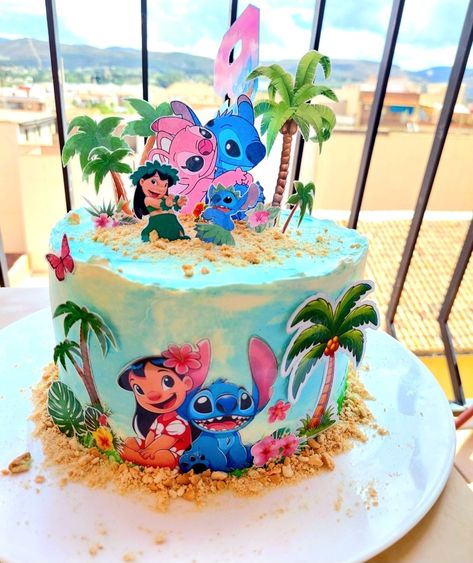 Lilo Birthday Cake, Stitch Cake Ideas Birthday Parties, Pastel Lilo Y Stitch, Lilo And Stitch Cake Ideas, Lilo Cake, Bolos Do Stitch, Birthday Cake Stitch, Lilo Y Stitch Cumpleaños, Stitch Torte