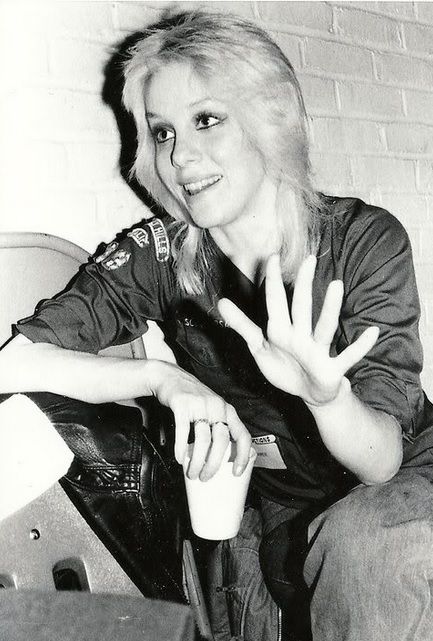 Cherie Currie, Lead singer of The Runaways! Marie Currie, Sandy West, Cherie Currie, The Runaways, Lita Ford, Mazzy Star, Wild Girl, Glam Metal, Joan Jett