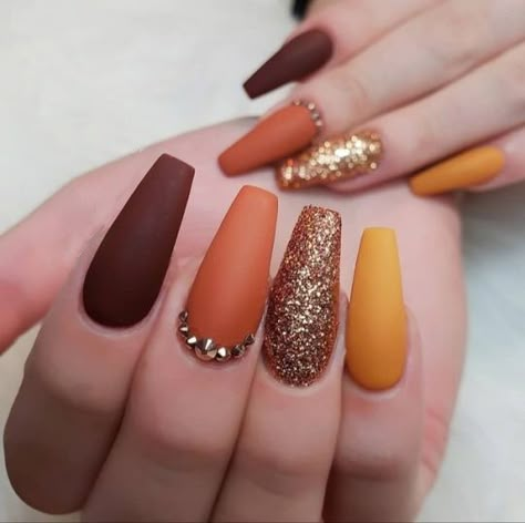 12 Super Cute Fall Nail Art Designs Fantastic Nails, Solid Color Nails, Simple Acrylic, Fall Nail Art Designs, Unicorn Nails, Colorful Nails, Fall Acrylic Nails, Thanksgiving Nails, Fall Nail Art