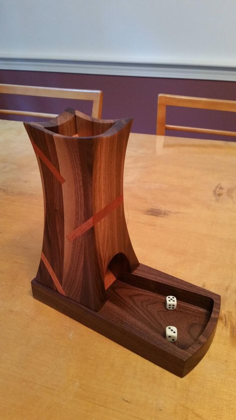 Dice Tower Diy, Diy Dice Tower, Diy Dice, Wood Dice, Wooden Dice, Dice Tower, Woodworking Joinery, Woodworking Patterns, Tower Design