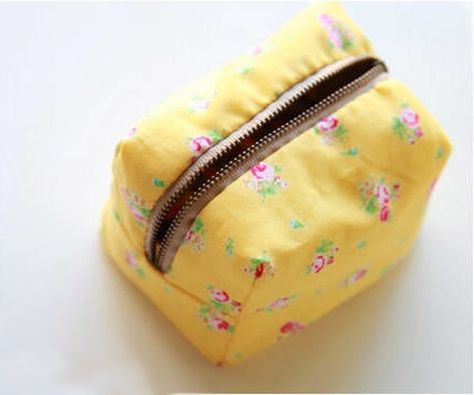 Box Bag Tutorial, Diy Sewing Tutorials, Bag Tutorial, Creation Couture, Couture Sewing, Bags Tutorial, Diy Couture, Box Bag, Sewing Bag