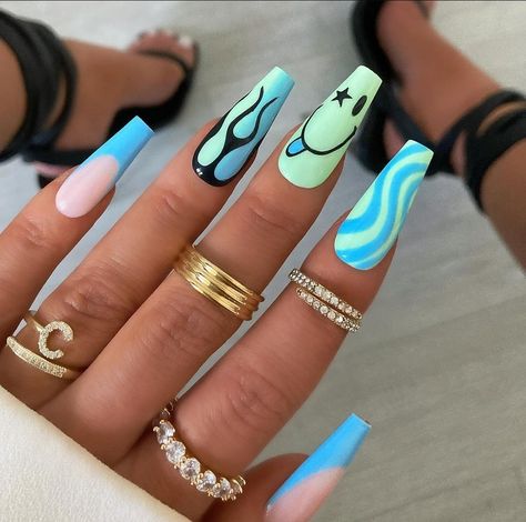 Blue Nail Design, Edgy Nail Art, Coral Nails With Design, Neon Nail Art, Neon Acrylic Nails, Neon Nail Designs, Stylish Nails Designs, Edgy Nails, Cute Acrylic Nail Designs