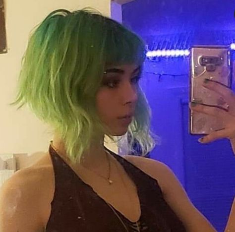 Ramona Flowers Hair, Short Green Hair, Short Grunge Hair, Ramona Flowers, Hair Inspiration Short, Punk Hair, Peinados Fáciles Para Cabello Corto, Short Hair Haircuts, Cut My Hair