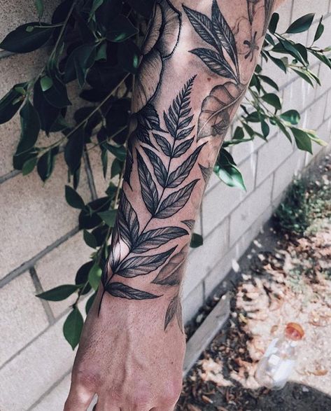 Gorgeous leaves tattoo on the right forearm Traditional Tattoo Leaves, Botanisches Tattoo, Tattoo Ideas Males, Omerta Tattoo, Theme Tattoo, Floral Tattoo Sleeve, Botanical Tattoo, Full Sleeve Tattoos, Full Sleeve Tattoo