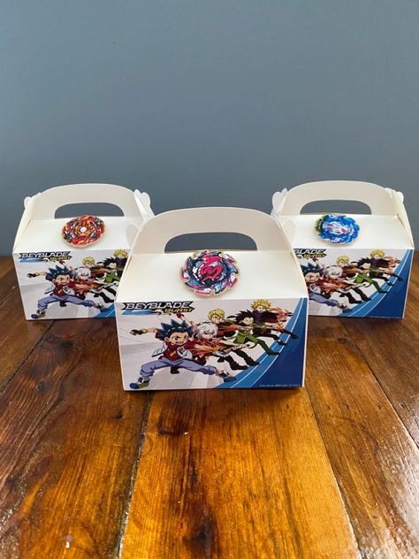 Beyblade party boxes Beyblade Birthday Party, Beyblade Birthday, Birthday Party Goodie Bags, Party Boxes, Gable Boxes, Beyblade Characters, Party In A Box, 8th Birthday, Party Bag