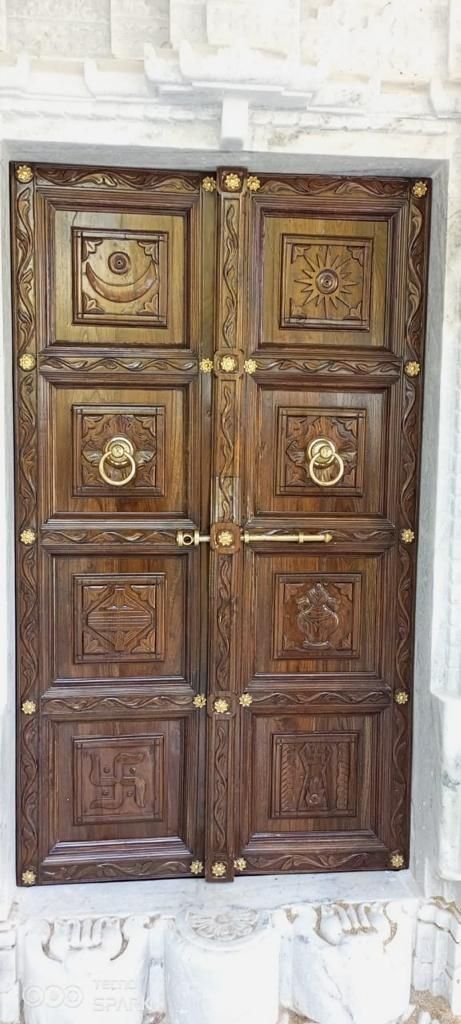 Jain mandir sagwan wood door Sagwan Door Design, Sagwan Wood Door Design, Jain Mandir, Wood Door Design, Door Design Images, Wood Door, Wood Doors, Door Design, Doors