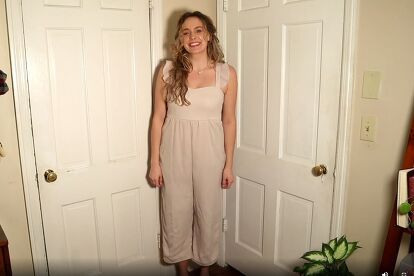 This is a guide to turning a dress into a jumpsuit. Learn how to make a long dress into a jumpsuit with this DIY bridesmaid dress makeover tutorial. Dress To Jumpsuit Diy, Diy Bridesmaid Dress, Dress To Romper, Jumpsuit Diy, Dress Makeover, Dress To Jumpsuit, Diy Maxi Dress, Loose Jumpsuit, Knit Jumpsuit