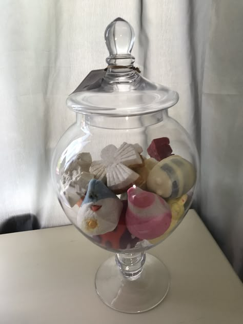 Bath Bomb Organization Ideas, Bathbomb Aesthetic Storage, Bath Bomb Storage Ideas Bathroom, Half Bathroom Ideas Farmhouse, Kitchen Hammock, Bathroom Classic Luxury, Bath Bomb Storage, Apothecary Jar Decor, Beach Theme Shower Curtain