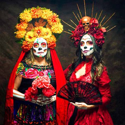 59 outfits ideas for the Day of the Dead - by ETERESHOP Mexican Theme Party Outfit, Day Of Dead Costume, Catrina Costume, Mexican Festival, Traditional Suit, Mexican Party Theme, The Day Of The Dead, Fancy Dress Outfits, Dress Halloween Costume