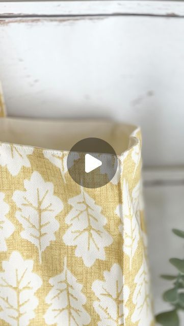 Boxed Bag Pattern, Shopping Bags Diy Free Pattern, Shopping Bag Patterns To Sew, How To Make Shopping Bags, Box Bottom Bag Tutorial, Cloth Bags Pattern, How To Make A Bag, Diy School Bag, Shopping Bag Sewing Pattern