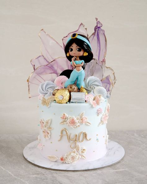 Jasmine Princess Cake, Princess Jasmine Cake Ideas, Jasmine Cake Ideas, Jasmin Cake, Jasmine Birthday Cake, Rice Paper Sails, Kue Disney, Princess Jasmine Cake, Jasmine Cake