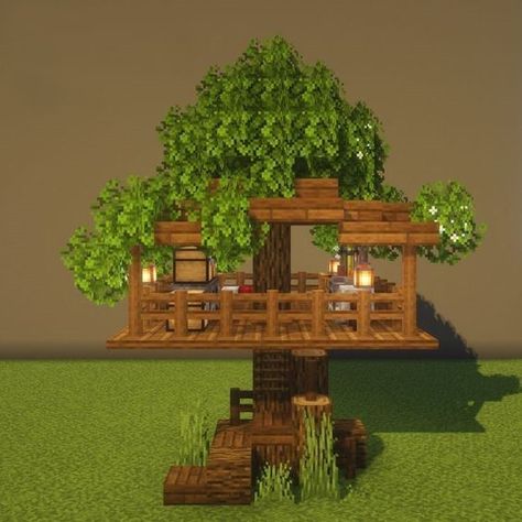 Balcony Minecraft Ideas, Fox Sanctuary Minecraft, Outside Minecraft Ideas, Minecraft Indoor Garden, Minecraft Picnic Table, Minecraft Tree House Ideas, Balcony Minecraft, Minecraft Bench Ideas, Minecraft Balcony Ideas