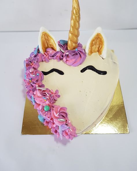 Client asked for a heart shape cake with pink and purple icing and she loves unicorns & mermaids. This is what we created Heart Shaped Unicorn Cake, Unicorn Heart Cake, Mermaid Inspired Cake, Purple Icing, Heart Shaped Birthday Cake, Butterbean's Cafe, Heart Shape Cake, Twin Birthday Cakes, 50th Anniversary Cakes