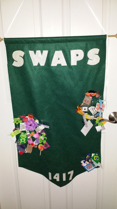 SWAPS banner Letterbox Ideas, Boy Scouts Eagle, Gs Swaps, Scout Swaps, Brownie Girl, Girl Scout Swap, Daisy Girl Scouts, Girl Scout Ideas, Brownie Girl Scouts