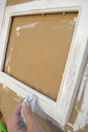 Woman grabs an old picture frame for remarkable home decor idea Wooden Picture Frame Painting Ideas, Diy Mail Organizer, Diy Declutter, Diy Mail, Mail Organizer Wall, Picture Frame Crafts, Upcycle Repurpose, Weekend Crafts, Old Picture Frames