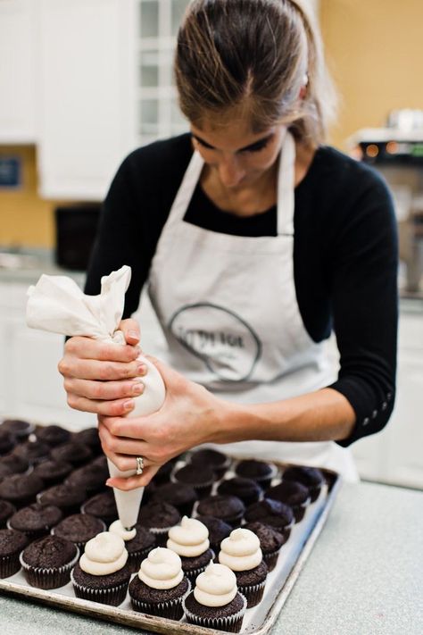 Home Bakery Photography, Bakery Branding Photoshoot, Bakery Photoshoot Ideas, Baker Photoshoot, Baking Branding, Bakery Pictures, People Baking, Bakery Photoshoot, Baking Photoshoot