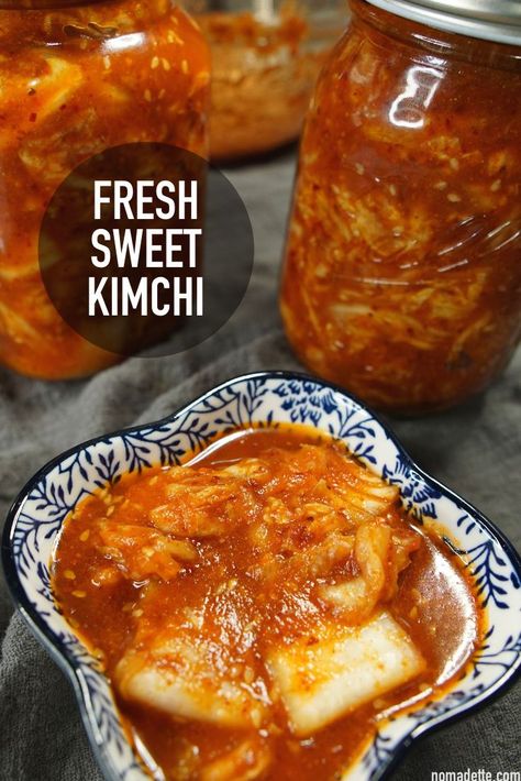 How to make fresh kimchi, or Geotjori, with a hint of sweetness. Non Spicy Kimchi Recipe, Sweet Kimchi Recipe, Fresh Kimchi Recipe, Vegan Kimchi Recipe, Banchan Recipe, Kimchi Recipes, Asian Sides, Quick Kimchi, Homemade Dumplings Recipe